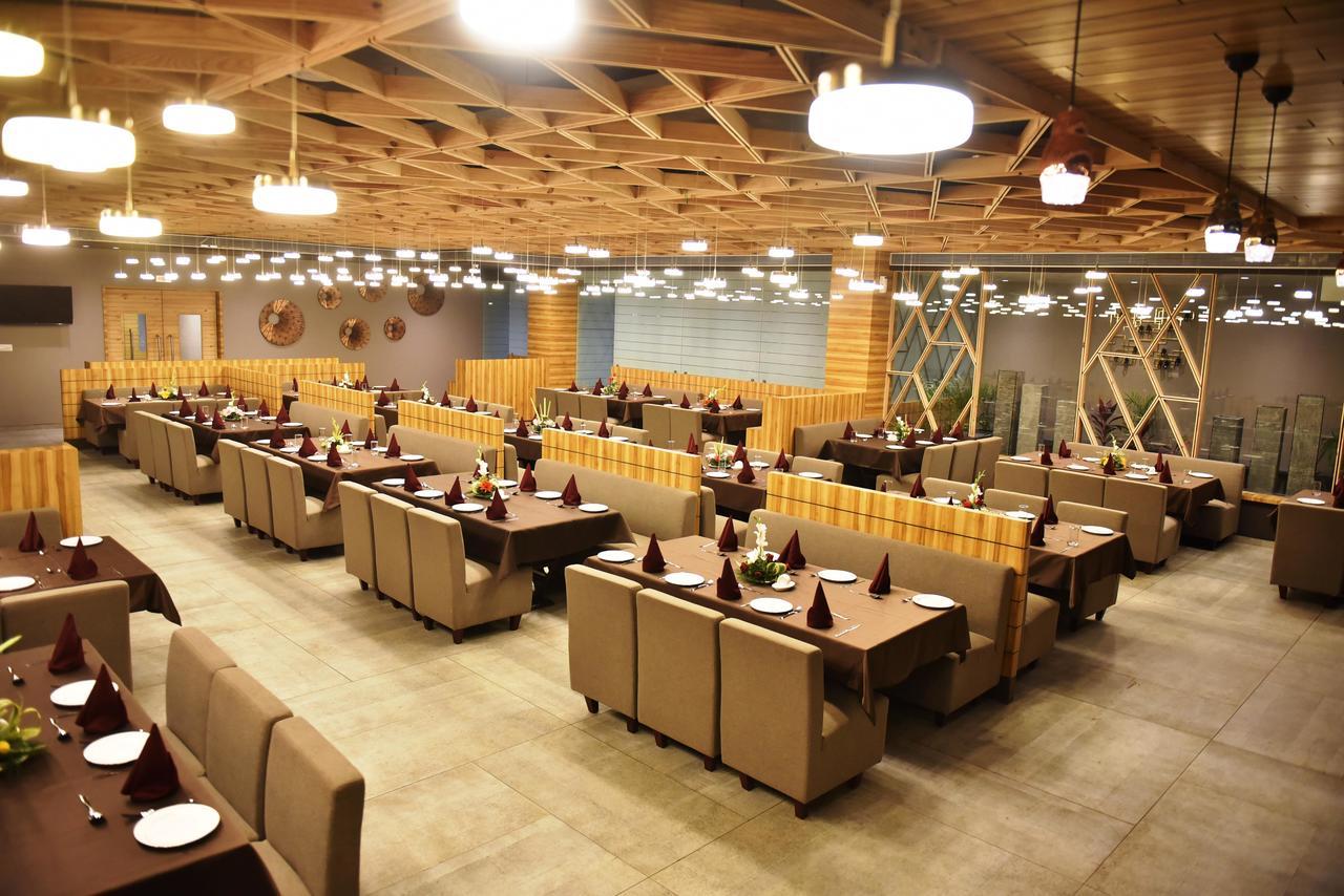 The Panchvati Hotel Rajkot Bagian luar foto